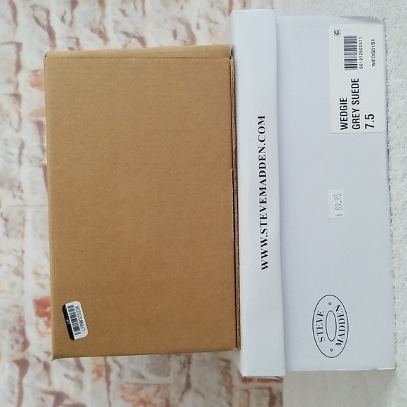 New Steve Madden Wedgie Leather Sneakers - Picture 8 of 13